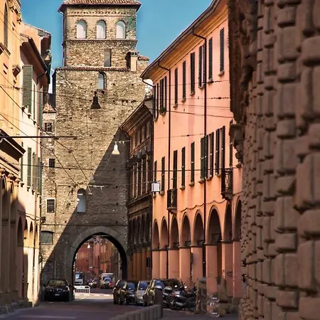Healthy Flat - Tower Skyline View Apartment Bologna